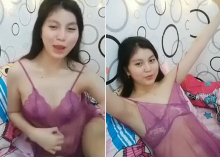 Kak Melly Pamer Jembut Tipis Sambil Colmek